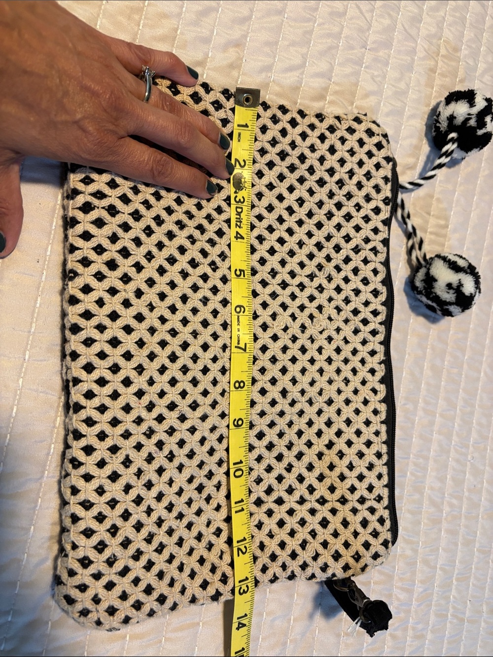 Black & White Geometric Wristlet Clutch - Picture 4 of 7